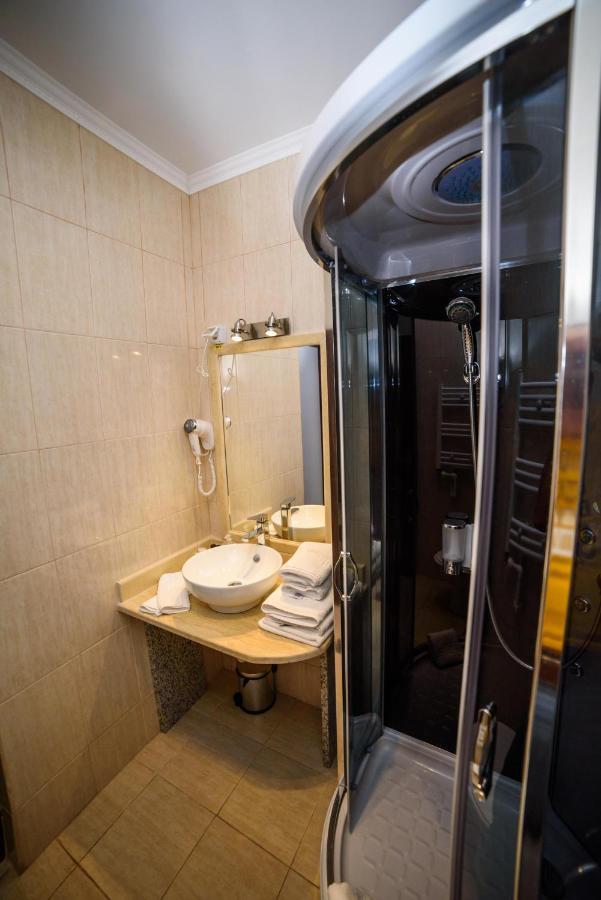 Hotel Restaurant Elite Drobeta Turnu Severin Exteriör bild