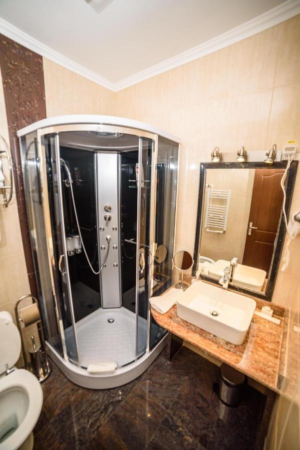 Hotel Restaurant Elite Drobeta Turnu Severin Exteriör bild